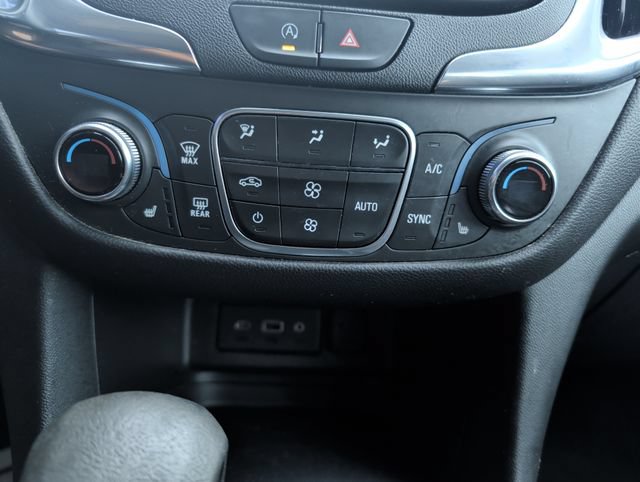 Used 2024 Chevrolet Equinox LT w/ LPO, Cargo Package FWD image 19