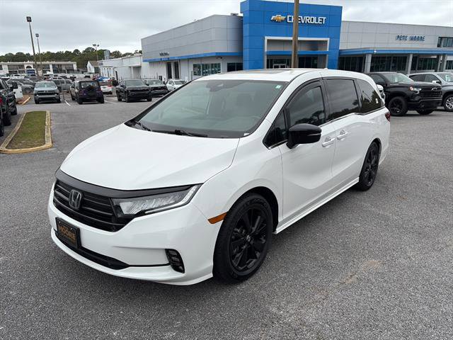 Used 2023 Honda Odyssey Sport image 3