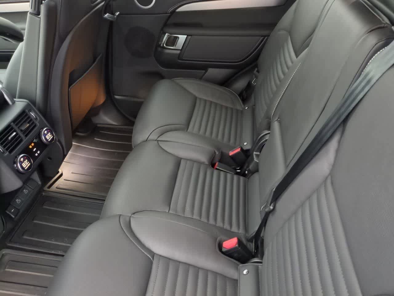New 2026 Land Rover Discovery Limited Edition AWD/4WD image 20