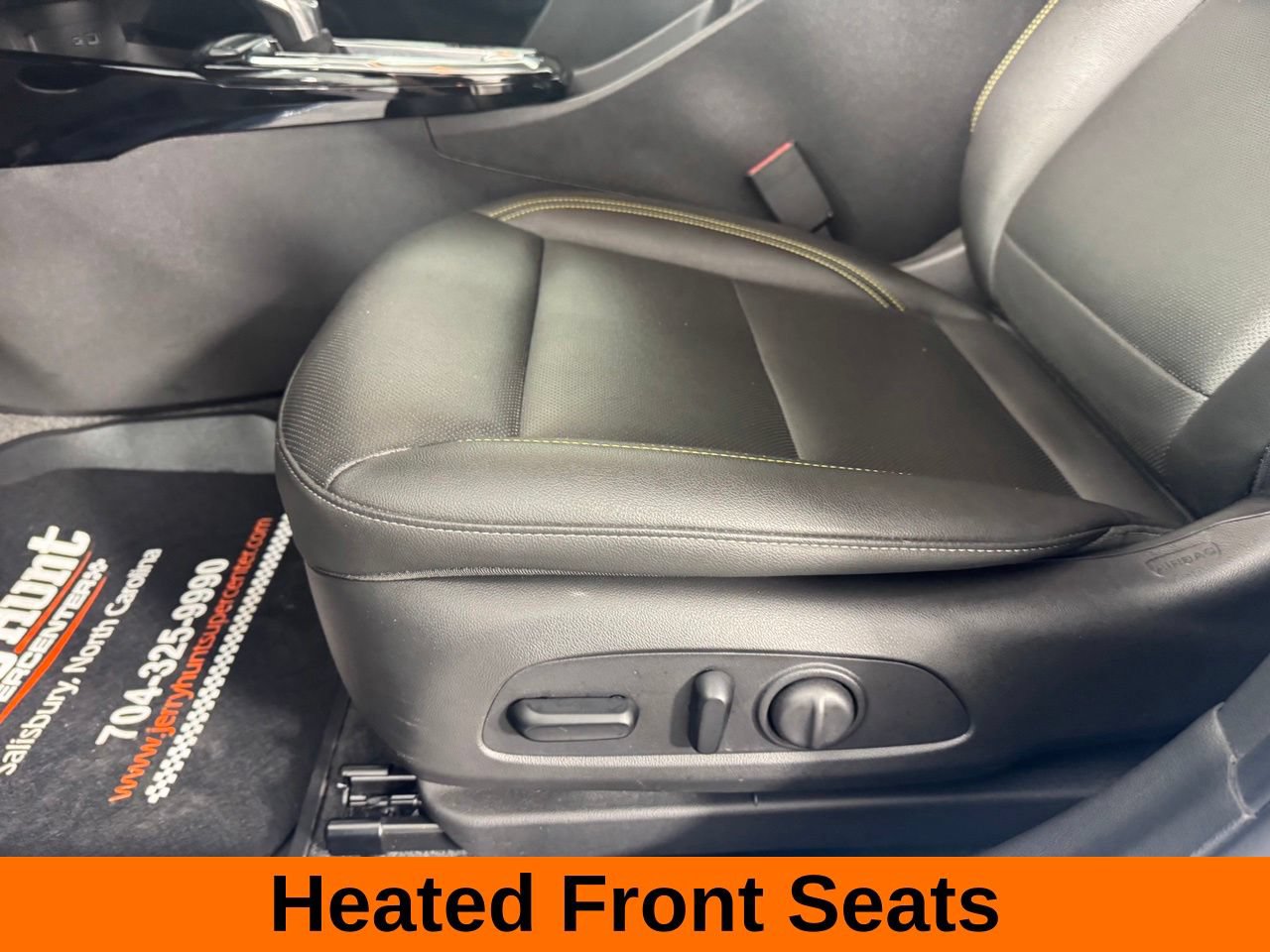 Used 2025 Chevrolet Trax ACTIV w/ Sunroof Package FWD image 14