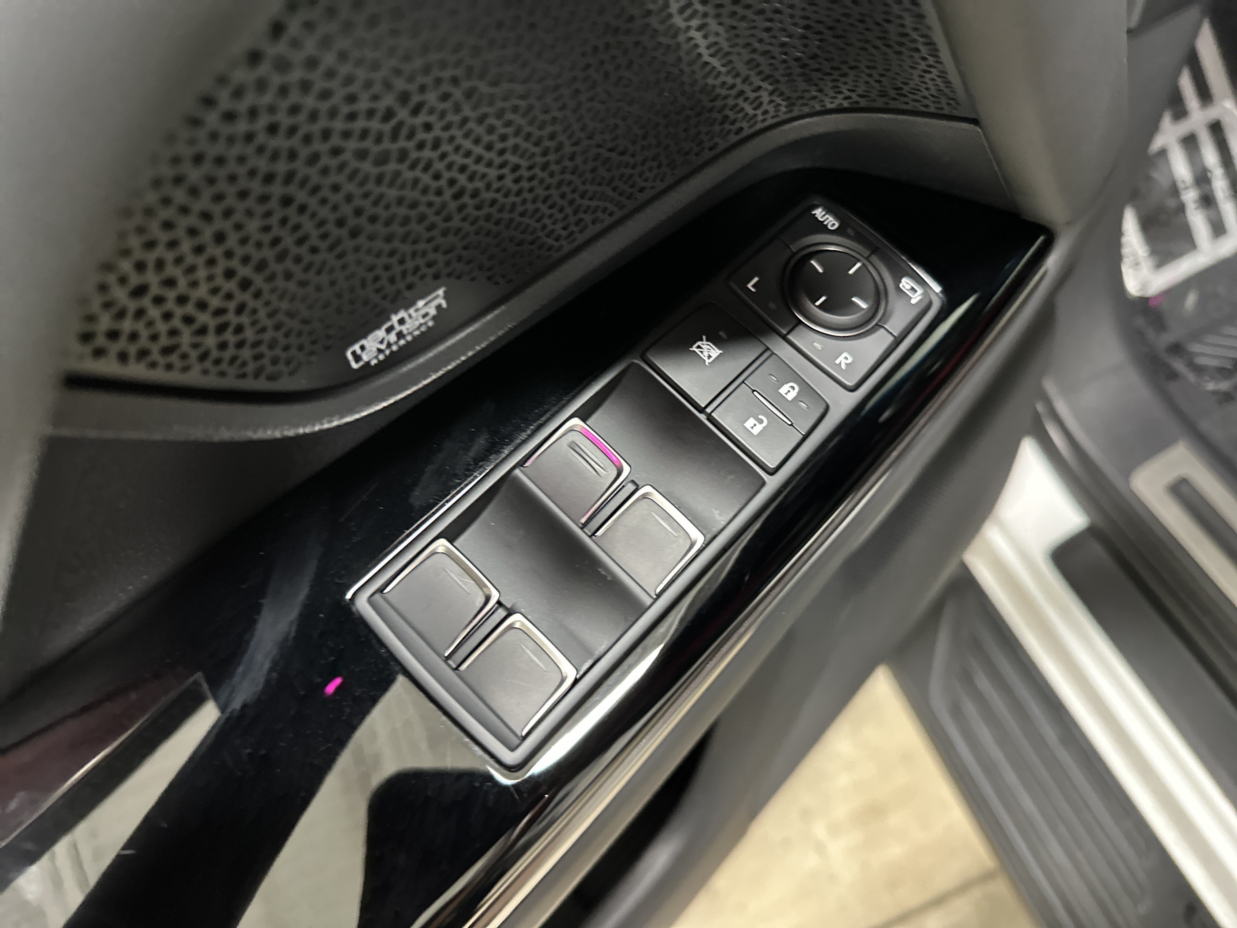 Used 2024 Lexus LX 600 F Sport AWD/4WD image 15