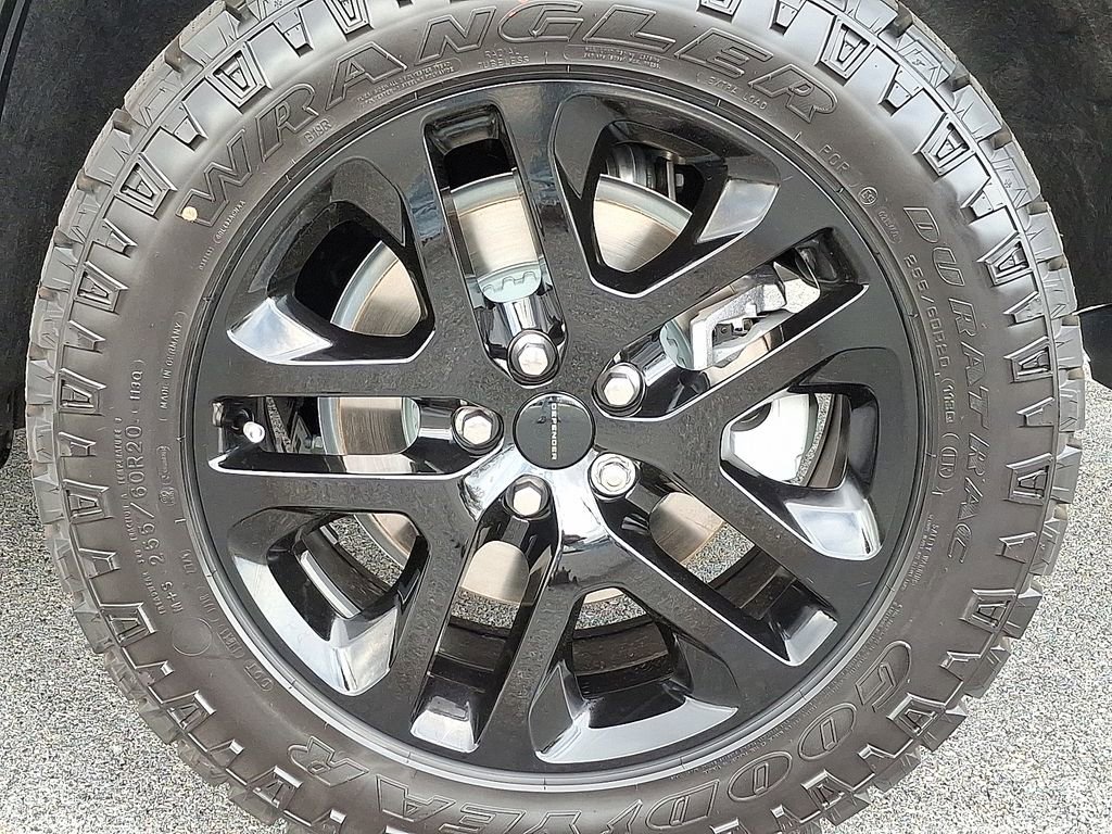 New 2026 Land Rover Defender 130 Outbound image 5