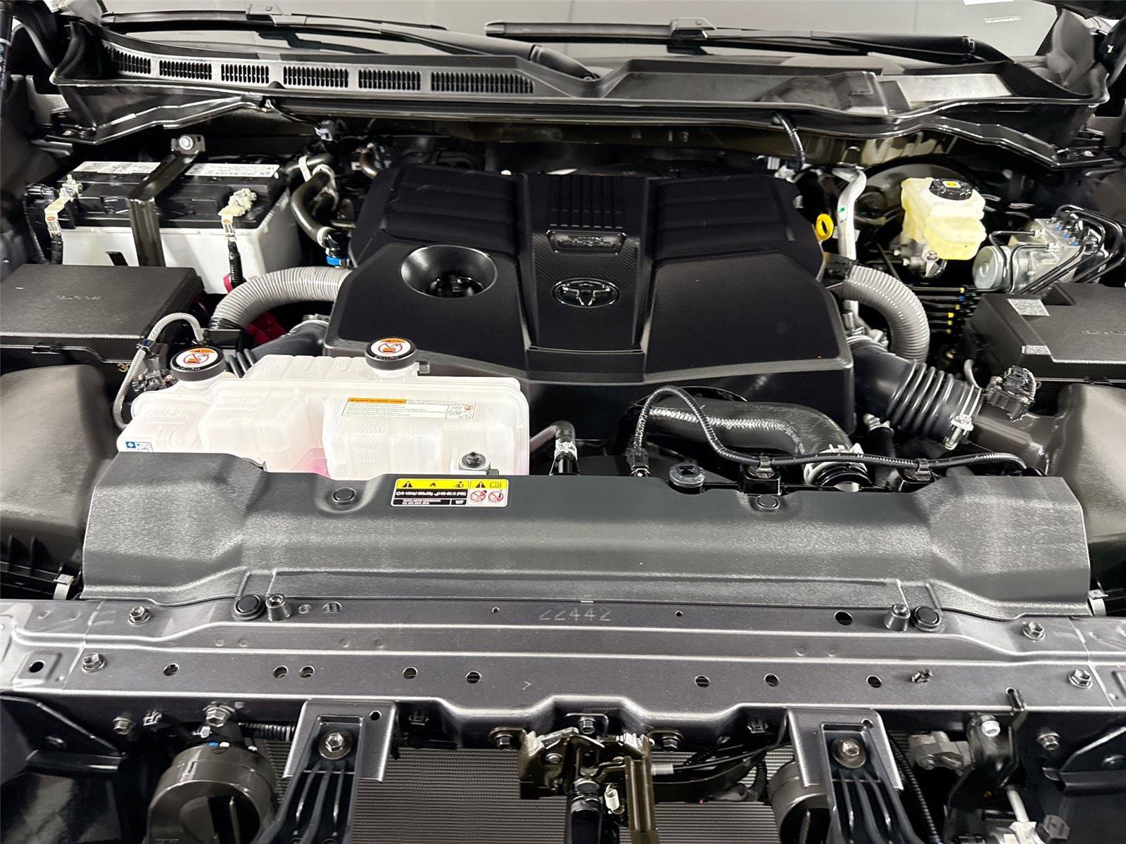 Certified 2026 Toyota Tundra SR5 w/ SR5 Premium Package AWD/4WD image 42