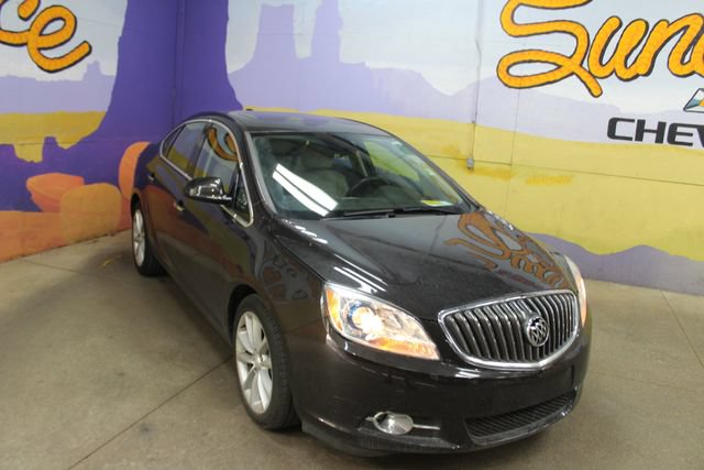 Used 2016 Buick Verano Leather w/ Experience Buick Package FWD image 2