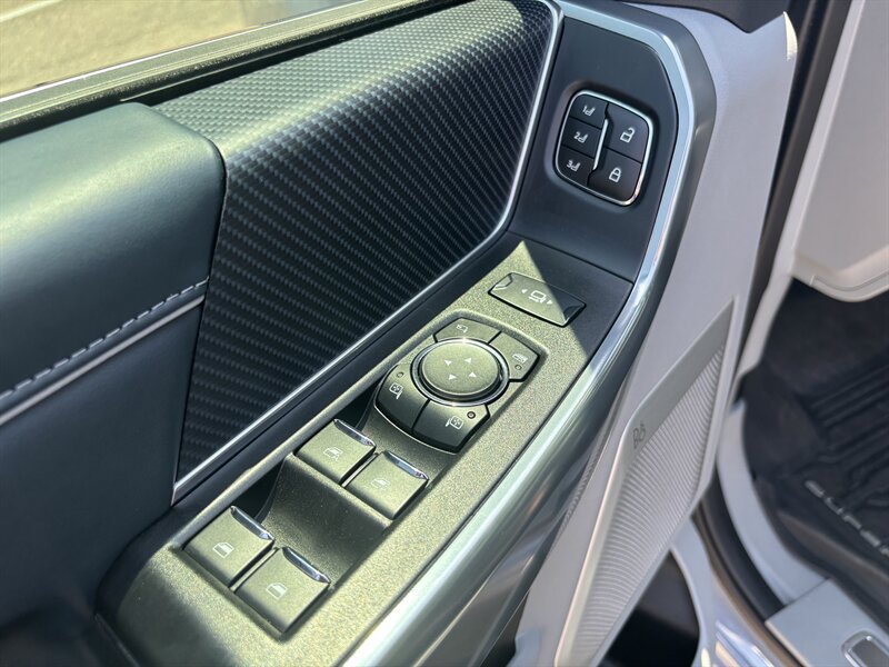 Used 2024 Ford F250 Limited AWD/4WD image 16
