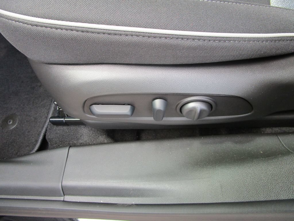 New 2026 Chevrolet TrailBlazer LT w/ Convenience Package FWD image 27