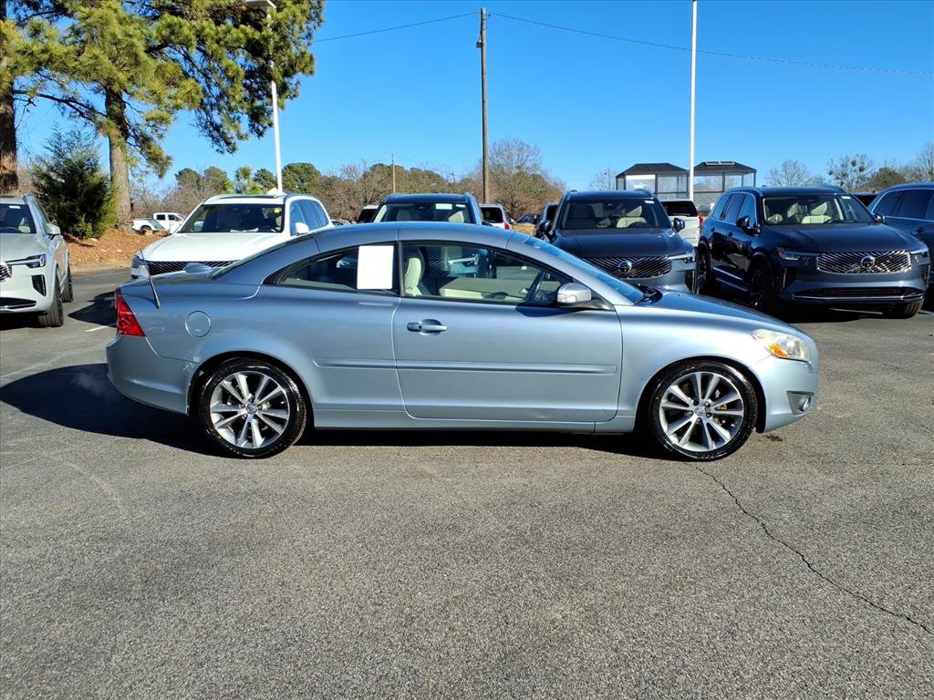 Used 2013 Volvo C70 T5 w/ Climate Pkg image 2