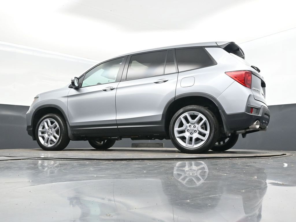 Used 2025 Honda Passport EX-L image 42