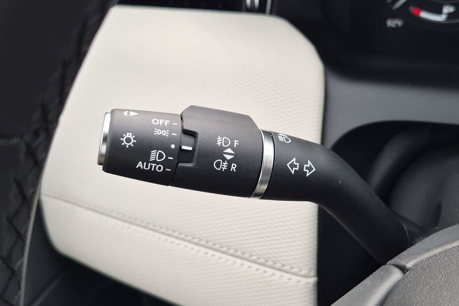 New 2026 Land Rover Discovery Sport Landmark AWD/4WD image 26