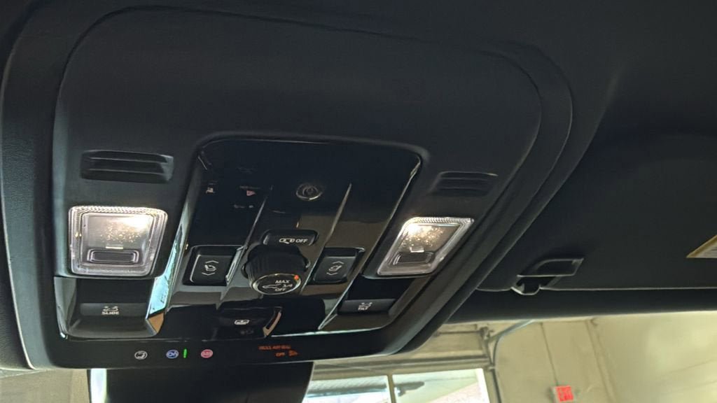 New 2026 GMC Yukon XL AT4 w/ AT4 Preferred Package AWD/4WD image 35