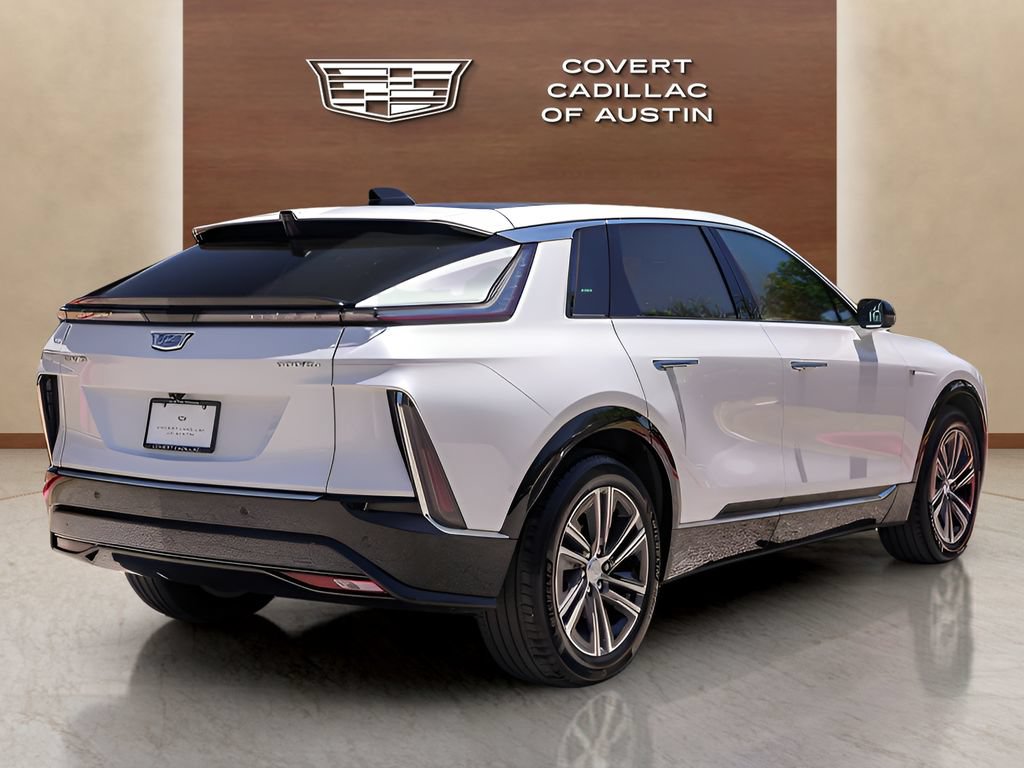 Certified 2024 Cadillac Lyriq Luxury AWD/4WD image 4