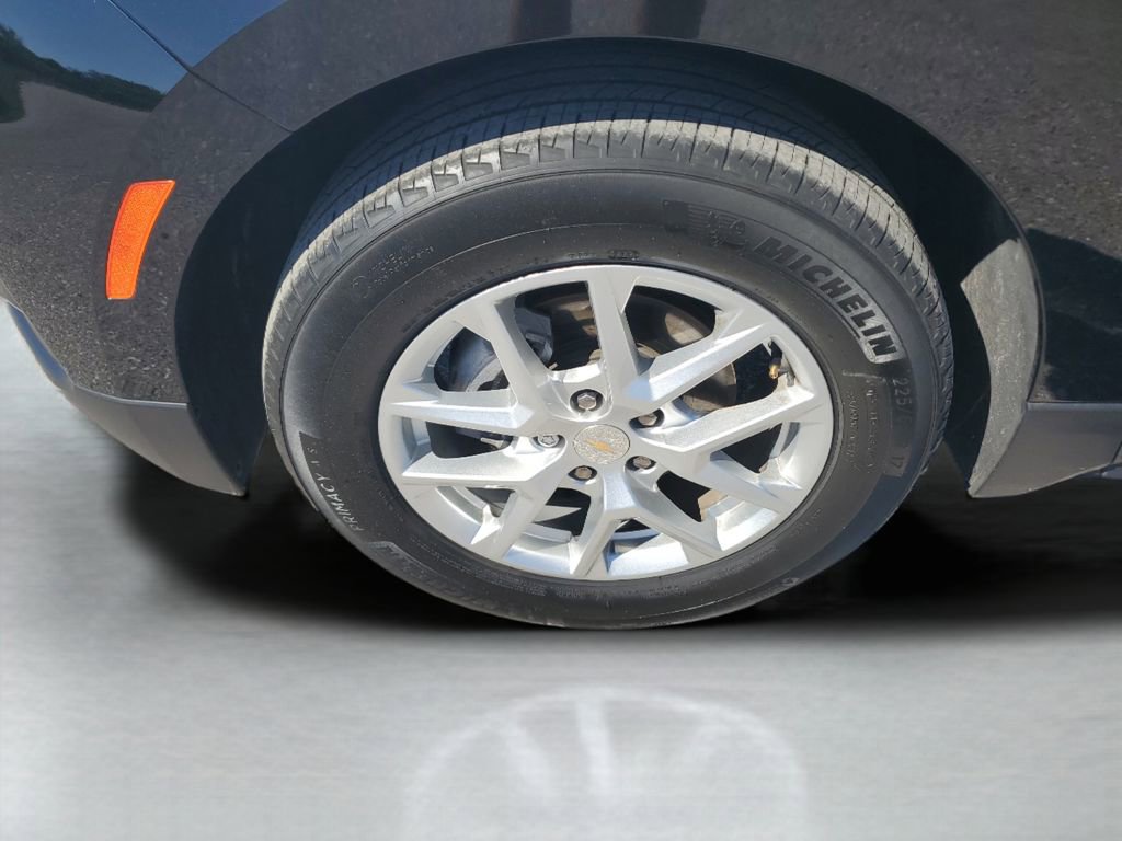 Used 2023 Chevrolet Equinox LS image 27