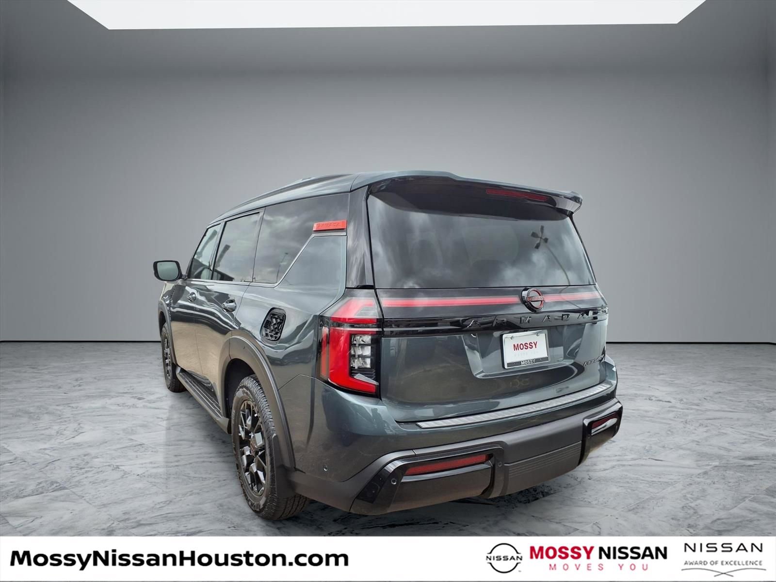 New 2026 Nissan Armada PRO-4X w/ Captain's Chari Seat Package AWD/4WD image 2
