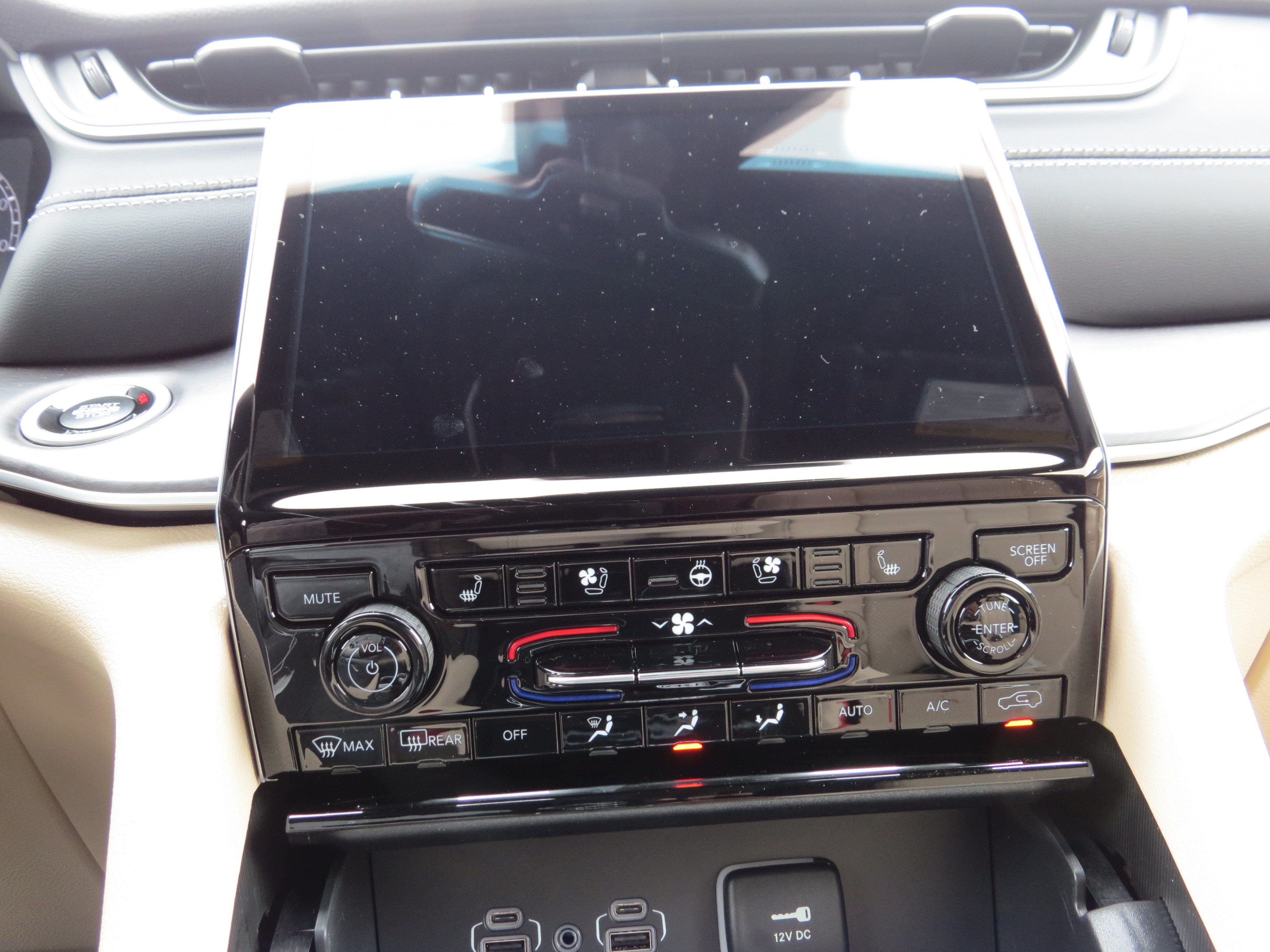 New 2025 Jeep Grand Cherokee L Limited w/ Luxury Tech Group II AWD/4WD image 29