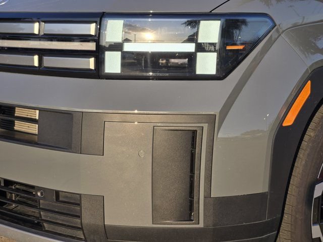 Certified 2025 Hyundai Santa Fe SE FWD image 9