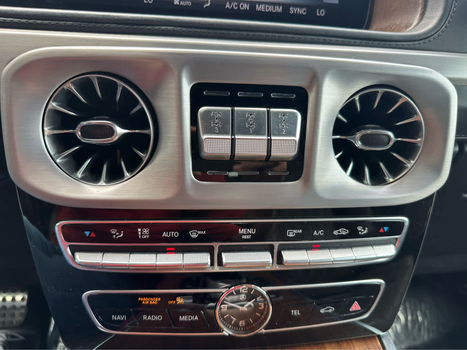 Used 2022 Mercedes-Benz G 550 image 21