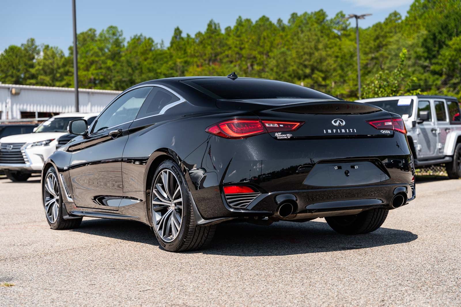Used 2019 INFINITI Q60 3.0t w/ Cargo Package RWD image 5