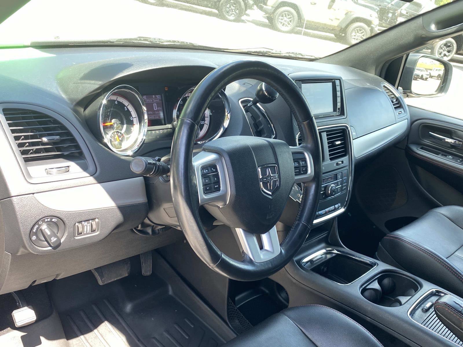 Used 2019 Dodge Grand Caravan GT image 25