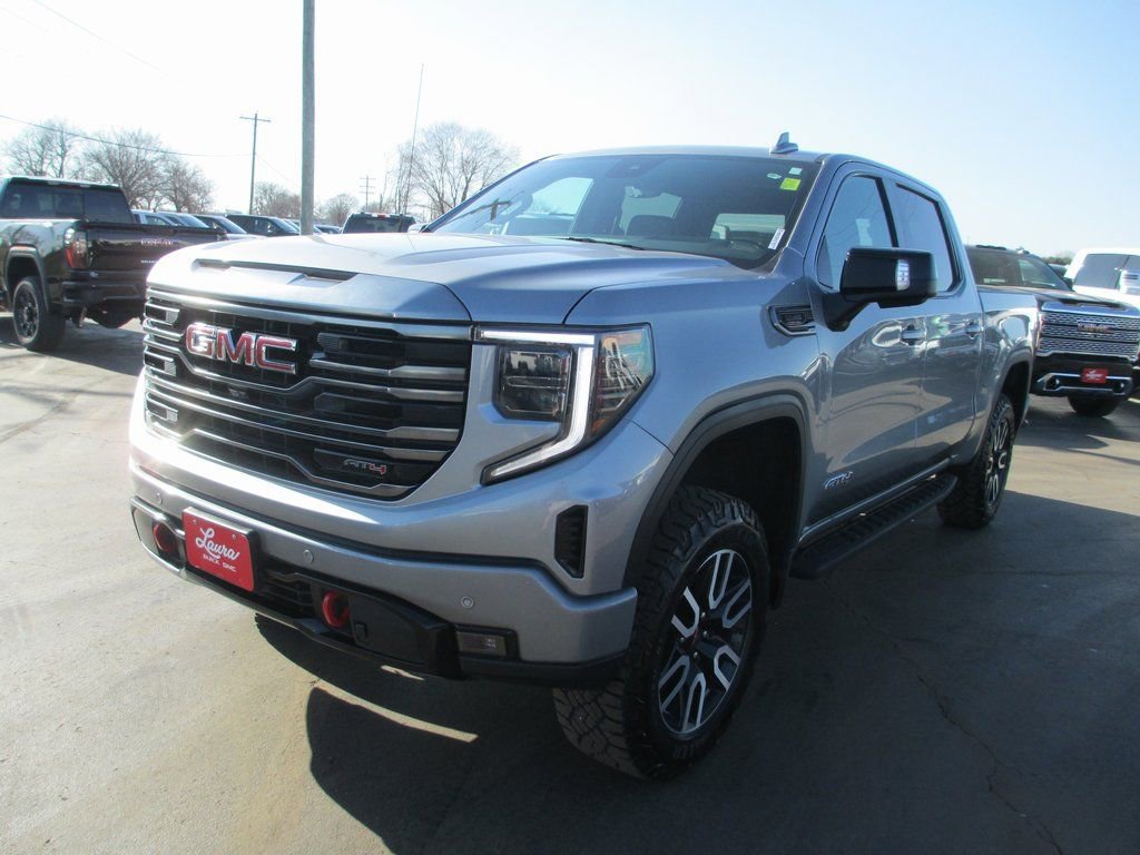Used 2024 GMC Sierra 1500 AT4 w/ Technology Package image 10