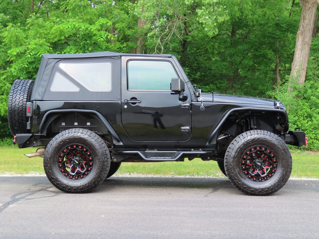 Used 2017 Jeep Wrangler Sport w/ Quick Order Package 23S AWD/4WD image 2
