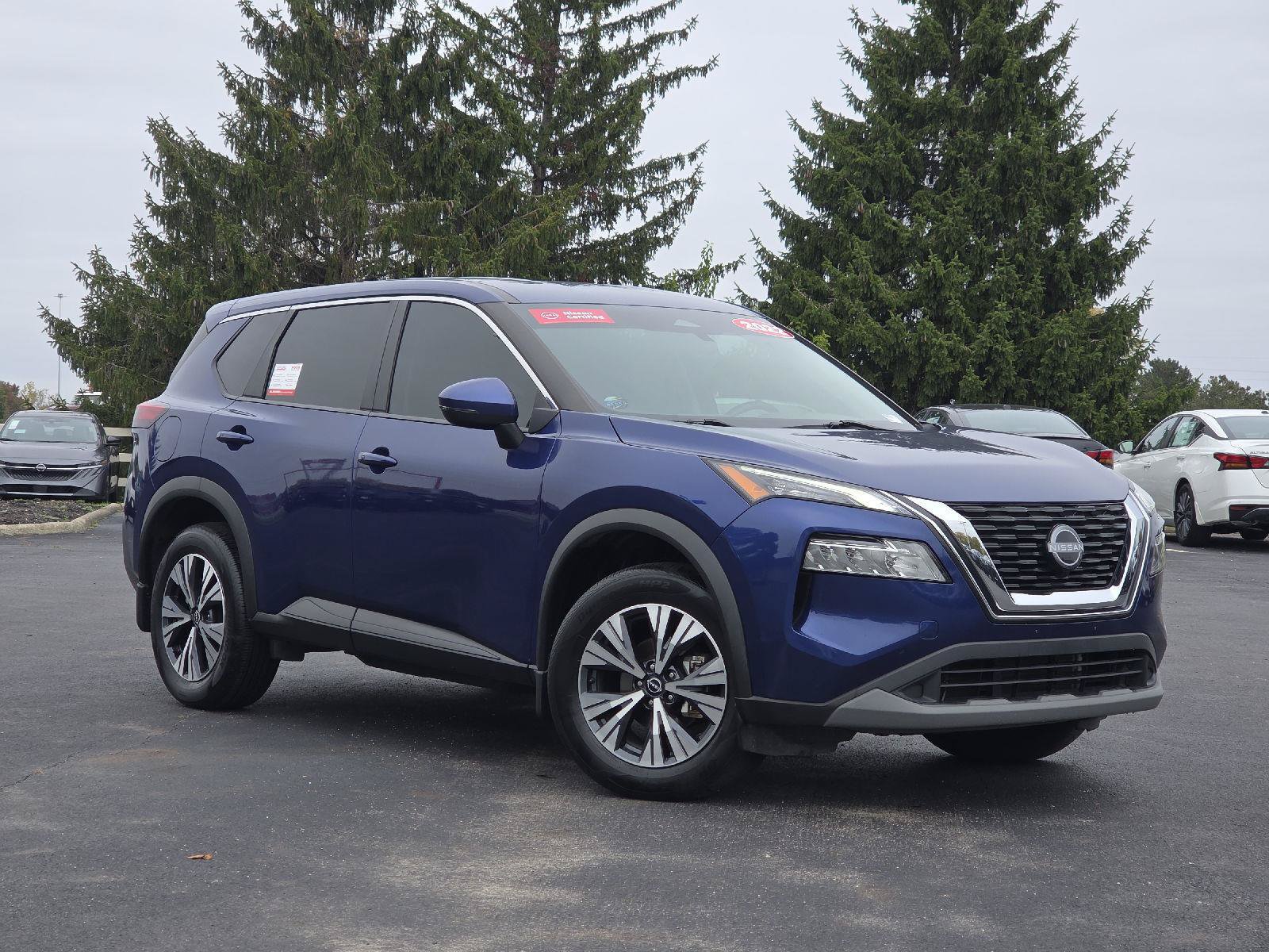Used 2022 Nissan Rogue SV AWD/4WD image 2