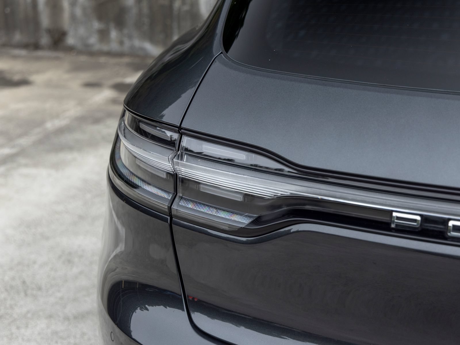 Certified 2022 Porsche Macan AWD/4WD image 18