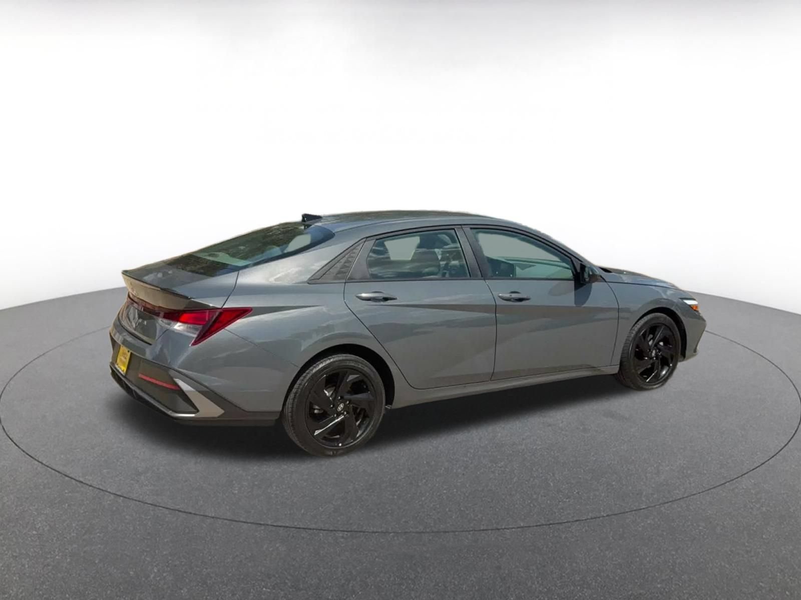 Used 2026 Hyundai Elantra Sport FWD image 14