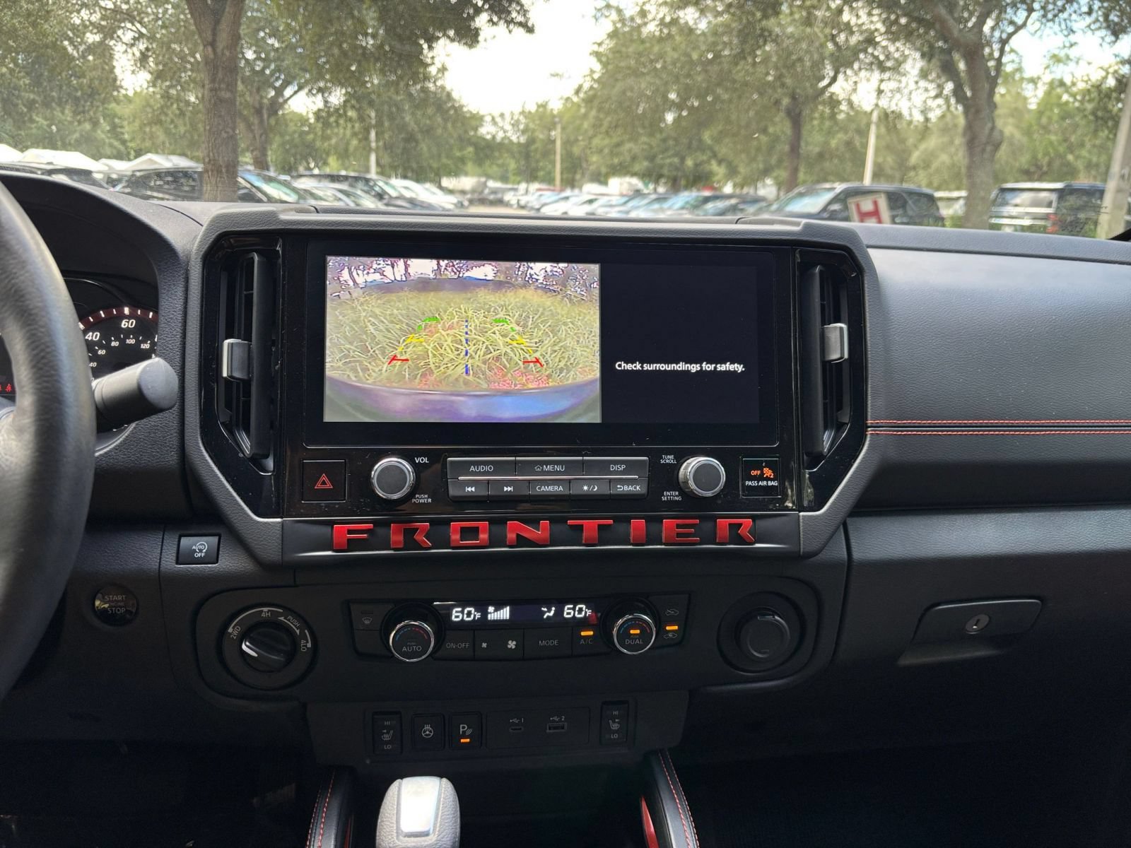 Used 2026 Nissan Frontier PRO-4X AWD/4WD image 17