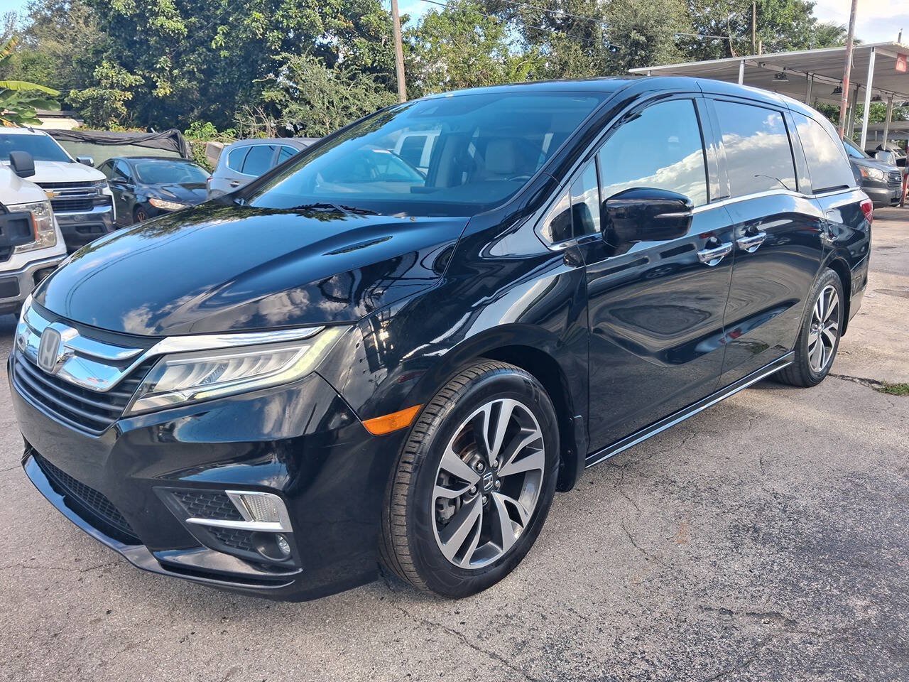 Used 2019 Honda Odyssey Elite image 1