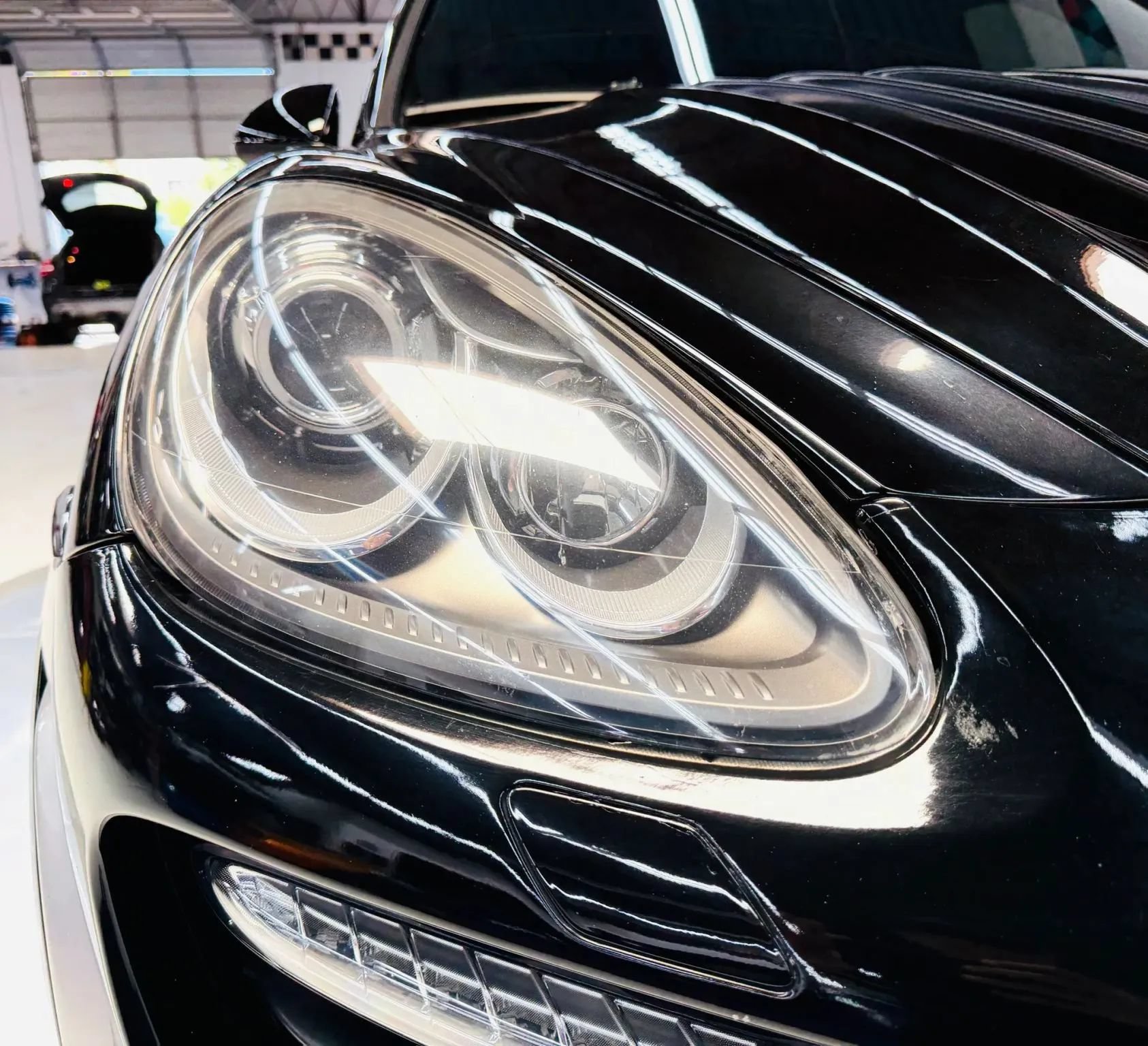 Used 2013 Porsche Cayenne S AWD/4WD image 16