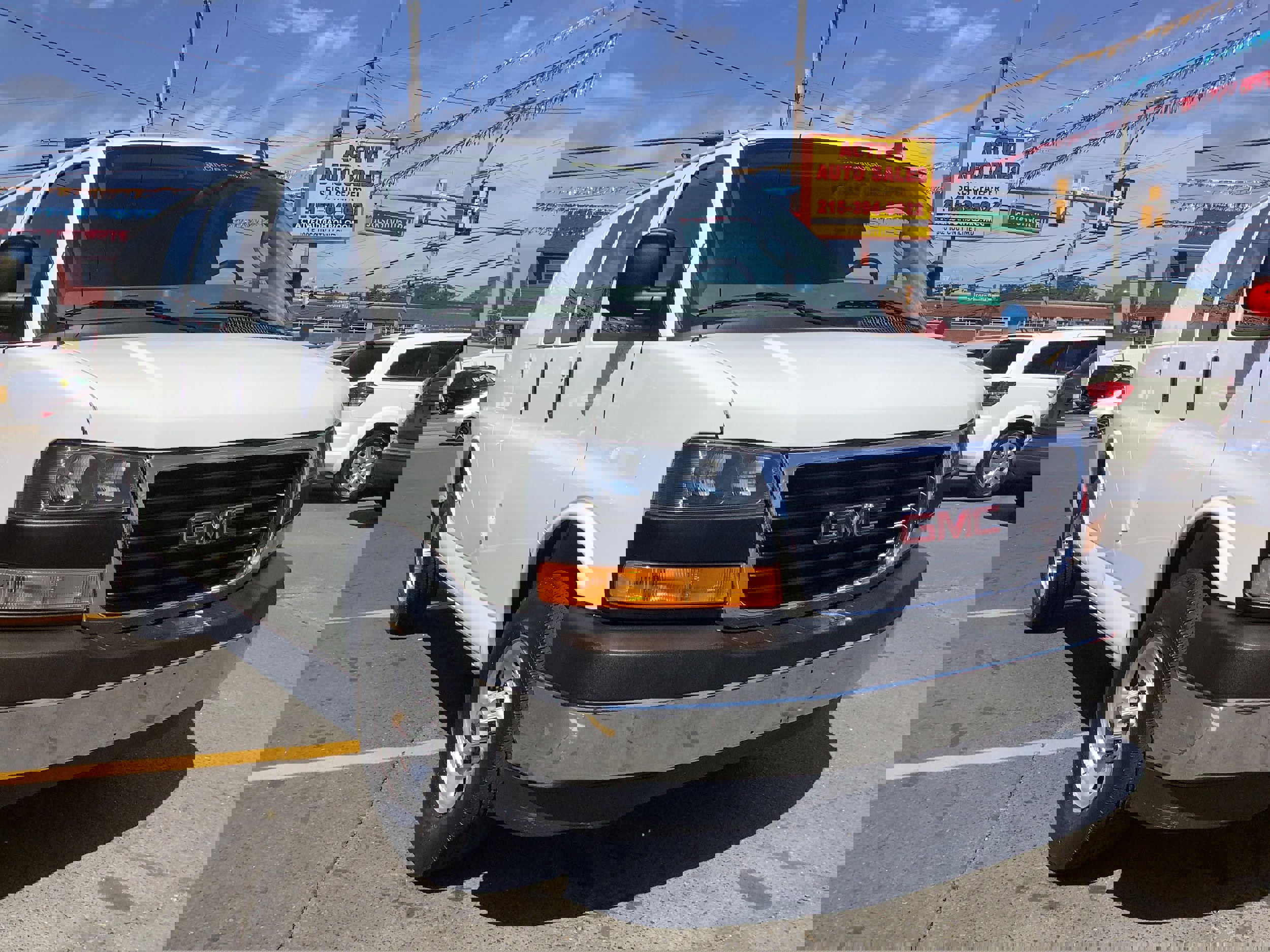 Used 2023 GMC Savana 2500 w/ Driver Convenience Package image 1