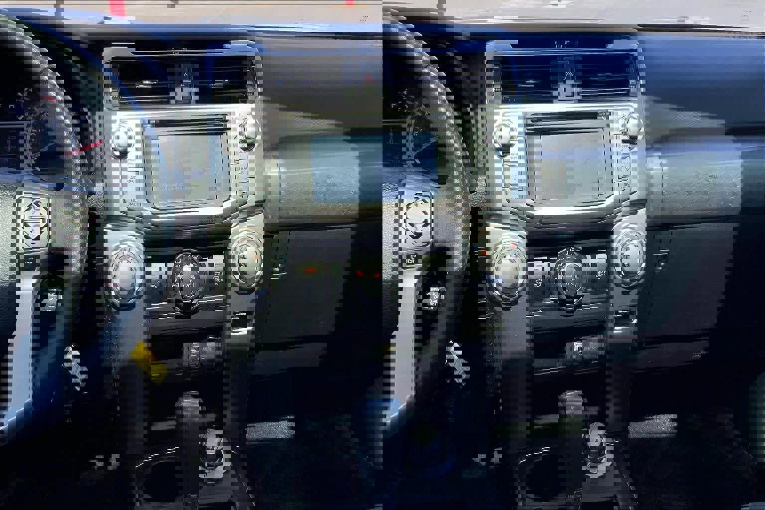 Used 2018 Toyota 4Runner SR5 Premium image 6