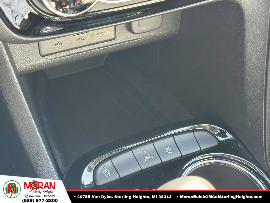 Certified 2021 Buick Encore GX Essence w/ Experience Buick Package FWD image 29
