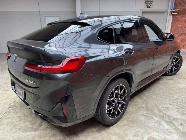 Used 2022 BMW X4 M40i w/ Premium Package image 5