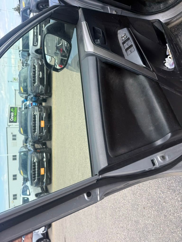 Used 2018 Toyota RAV4 LE w/ All Weather Liner Package AWD/4WD image 8