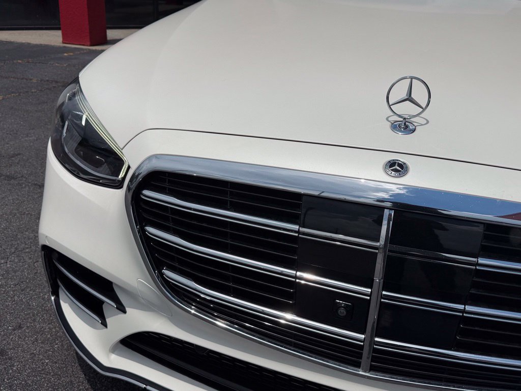 Used 2022 Mercedes-Benz S 500 4MATIC w/ AMG Line Package image 4