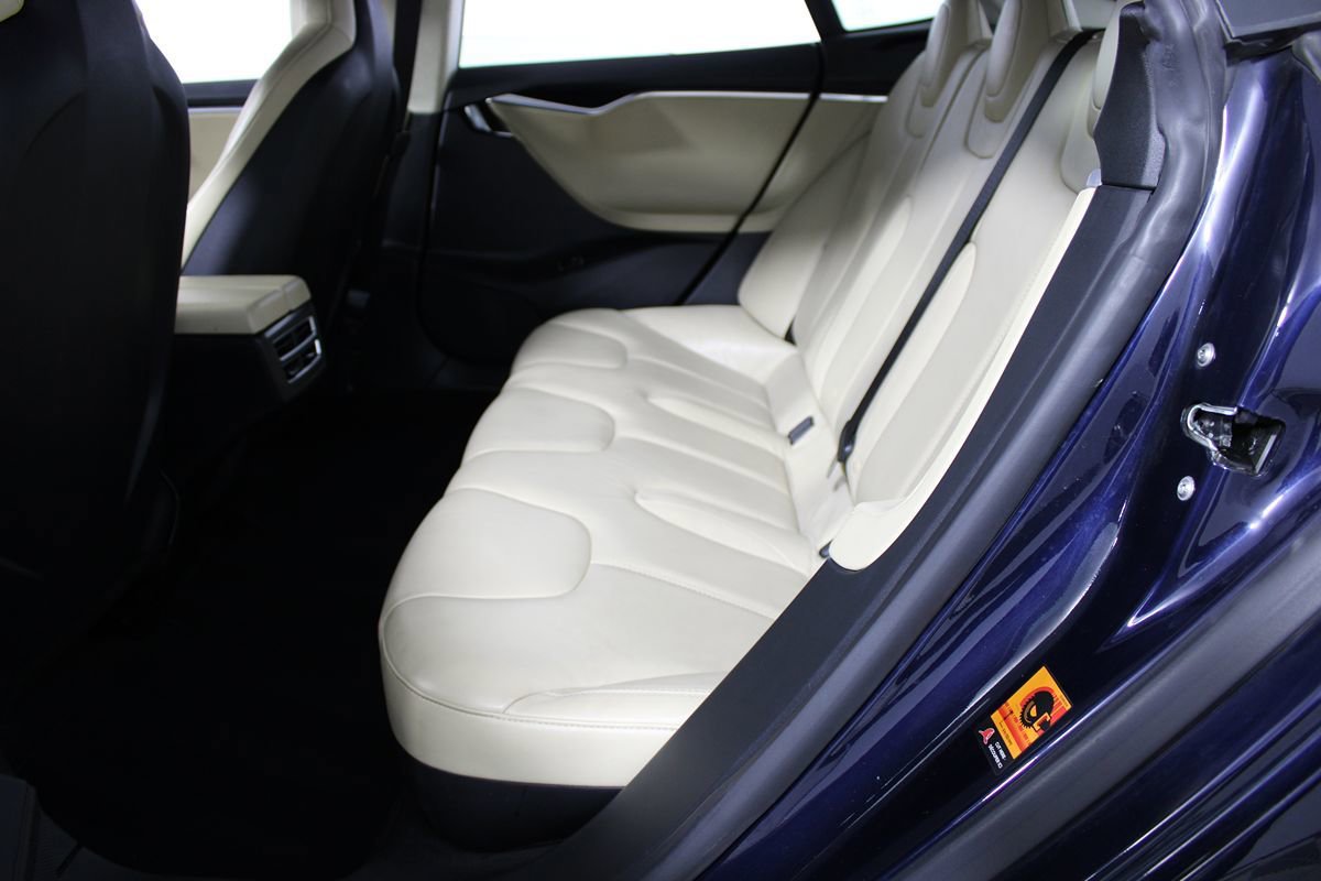 Used 2013 Tesla Model S Performance RWD image 46
