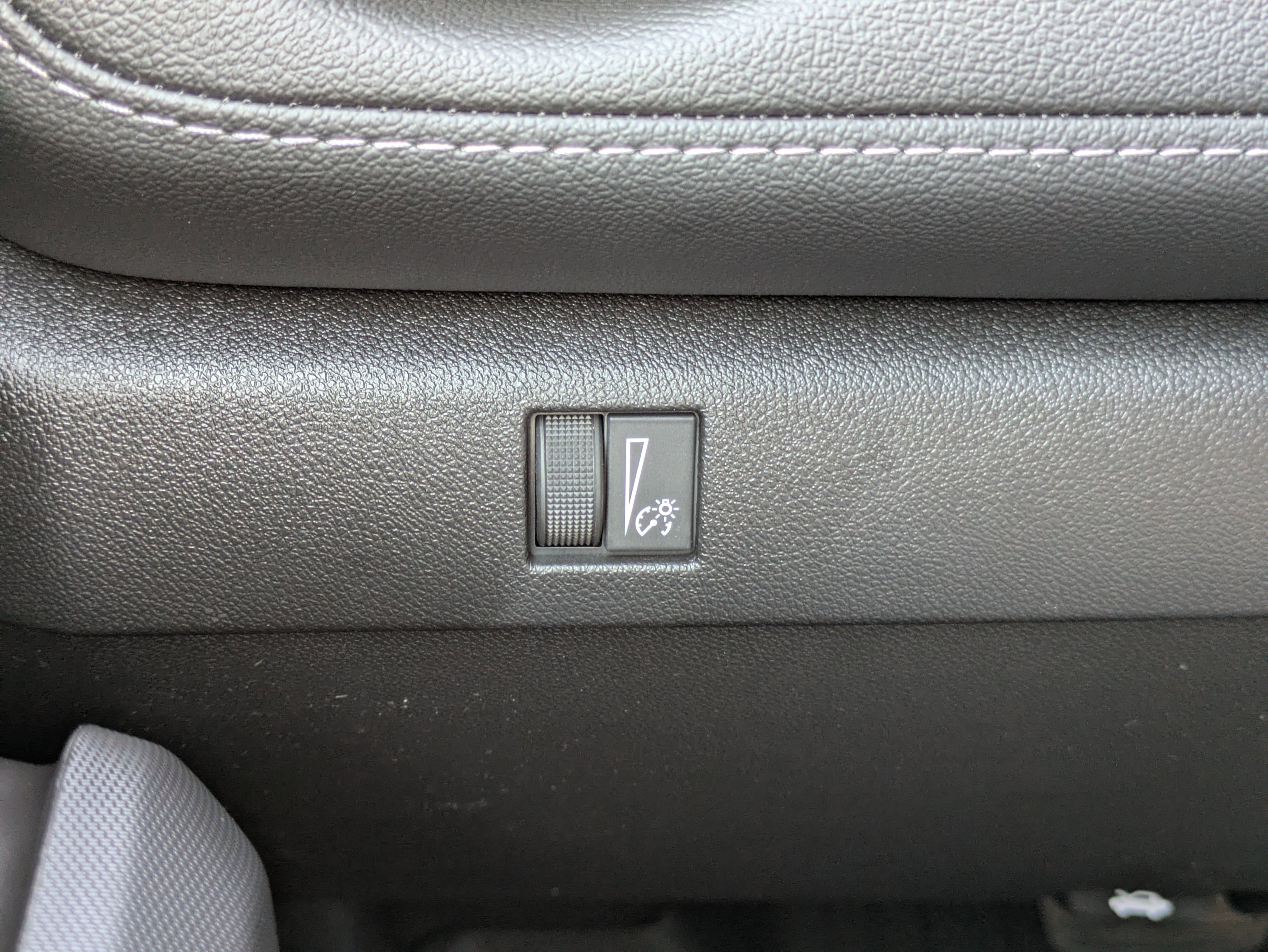 Used 2026 Chevrolet Colorado LT w/ LT Convenience Package image 15