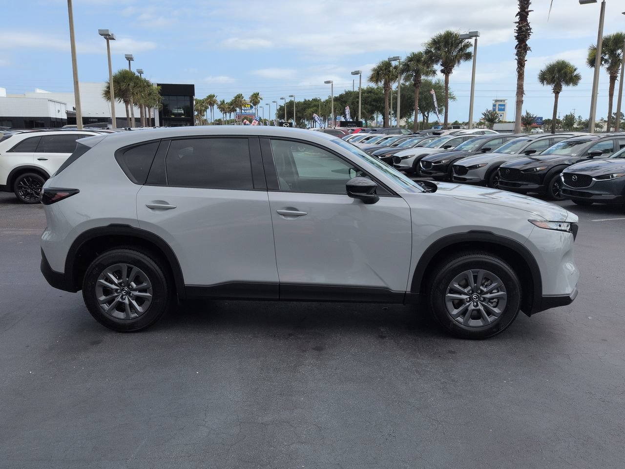 New 2026 MAZDA CX-5 Select AWD/4WD image 3