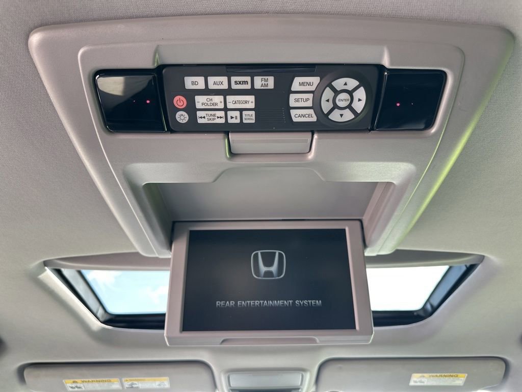 Used 2017 Honda Pilot Elite image 5