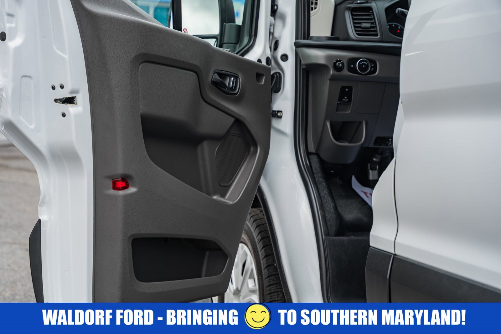 Used 2023 Ford Transit 250 Low Roof w/ Exterior Upgrade Package image 72