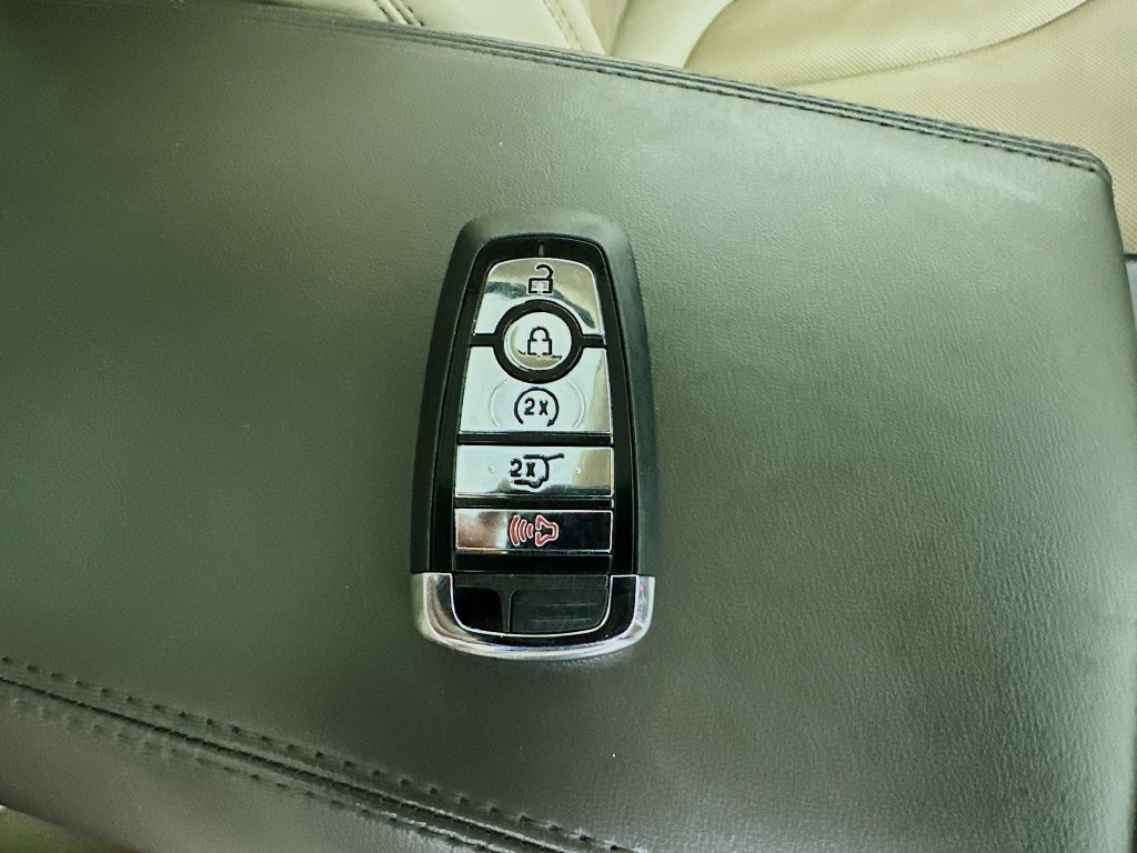 Used 2020 Lincoln Nautilus Reserve FWD image 40