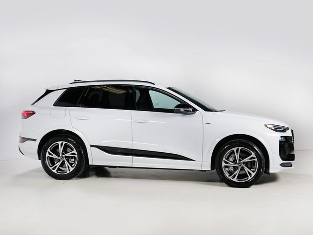 Certified 2027 Audi Q6 e-tron Premium Plus w/ Premium Plus AWD/4WD image 31