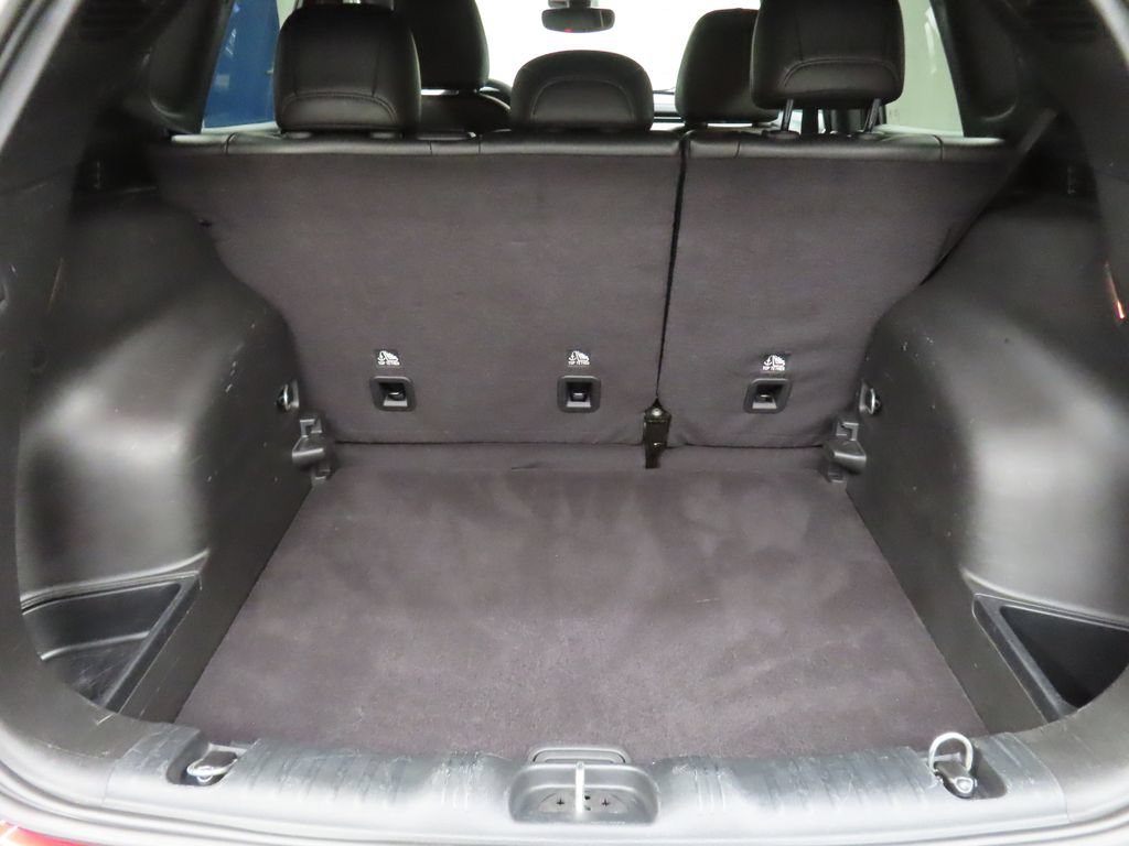 Used 2025 Jeep Compass Limited AWD/4WD image 37