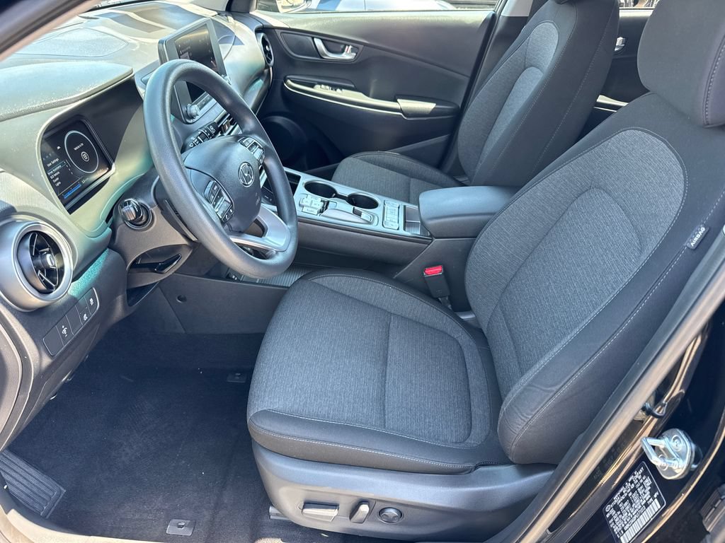 Used 2023 Hyundai Kona SE FWD image 25