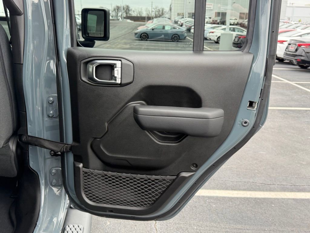 Used 2025 Jeep Gladiator Willys image 19