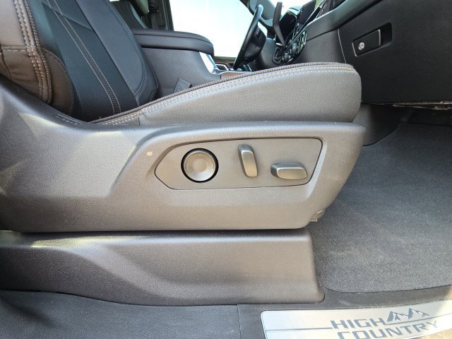 Used 2024 Chevrolet Silverado 3500 High Country w/ High Country Premium Package AWD/4WD image 20