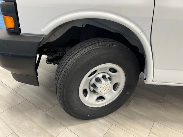 New 2026 Chevrolet Express 3500 Extended w/ Driver Convenience Package RWD image 29