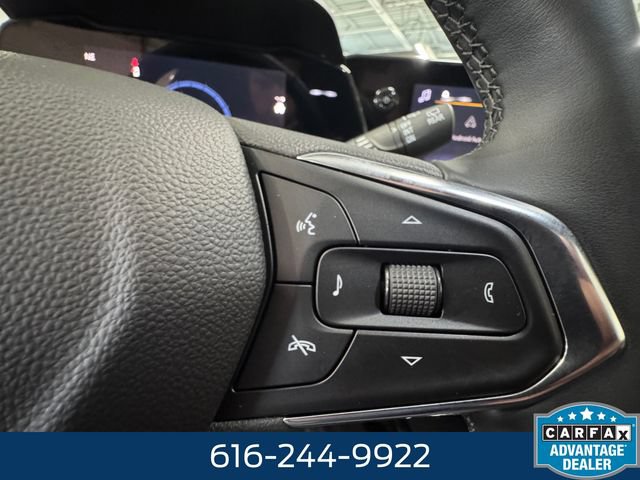 Used 2024 Chevrolet Trax LT w/ Driver Confidence Package FWD image 17