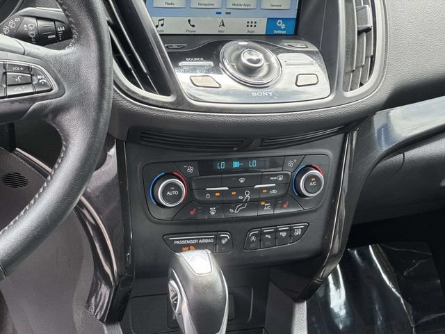 Used 2019 Ford Escape Titanium AWD/4WD image 22